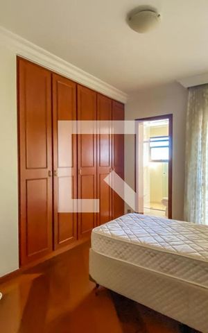 Apartamento à venda com 412m², 4 quartos e 5 vagas Apartamento à venda com 412m², 4 quartos e 5 vagasSuíte 3