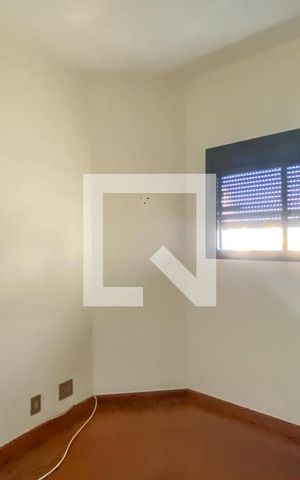 Apartamento à venda com 412m², 4 quartos e 5 vagas Apartamento à venda com 412m², 4 quartos e 5 vagasQuarto de Serviço 2