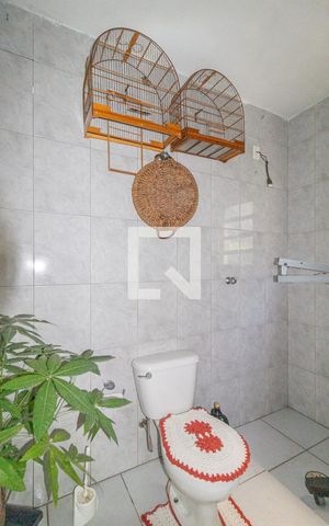Casa à venda com 215m², 3 quartos e 1 vagaBanheiro de serviço