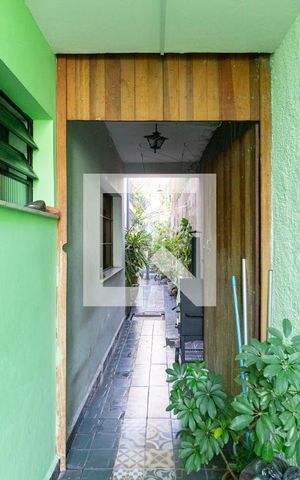 Casa à venda com 215m², 3 quartos e 1 vagaCorredor externo