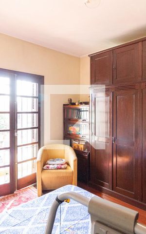 Casa à venda com 215m², 3 quartos e 1 vagaQuarto 1