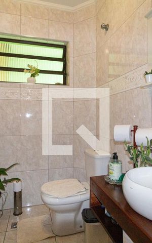 Casa à venda com 215m², 3 quartos e 1 vagaLavabo