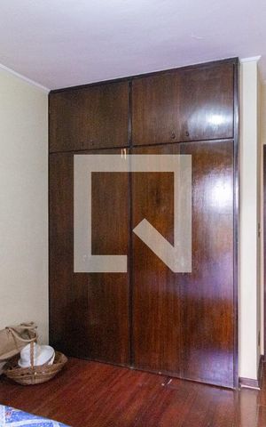 Casa à venda com 215m², 3 quartos e 1 vagaQuarto 2