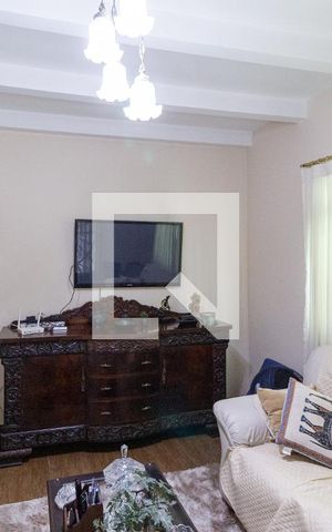 Casa à venda com 215m², 3 quartos e 1 vagaSala