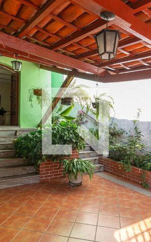 Casa à venda com 215m², 3 quartos e 1 vagaGaragem