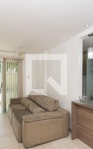 Apartamento à venda com 61m², 2 quartos e 1 vaga Apartamento à venda com 61m², 2 quartos e 1 vagaSala