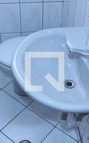 Casa à venda com 145m², 4 quartos e 2 vagasBanheiro 2