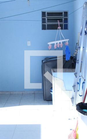 Casa à venda com 145m², 4 quartos e 2 vagasÁrea de serviço 