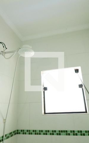 Casa à venda com 500m², 4 quartos e 16 vagasBanheiro da Suíte dos Fundos