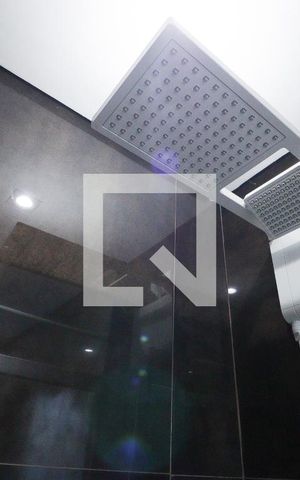 Casa à venda com 500m², 4 quartos e 16 vagasBanheiro da Suíte 1