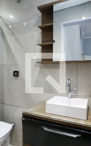 Casa à venda com 500m², 4 quartos e 16 vagasBanheiro da Suíte 1