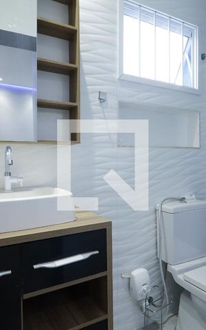 Casa à venda com 500m², 4 quartos e 16 vagasBanheiro da Suíte 2