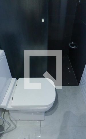 Casa à venda com 500m², 4 quartos e 16 vagasBanheiro da Suíte 2