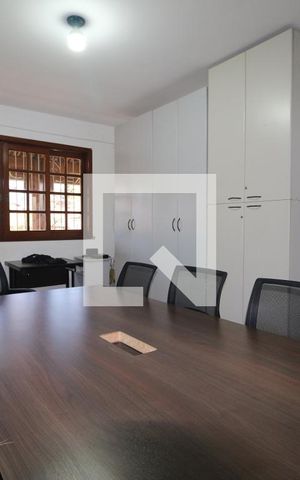 Casa à venda com 277m², 4 quartos e 8 vagasQuarto 3