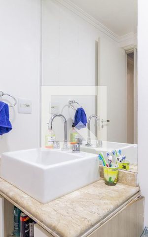Apartamento à venda com 70m², 3 quartos e 2 vagasBanheiro 