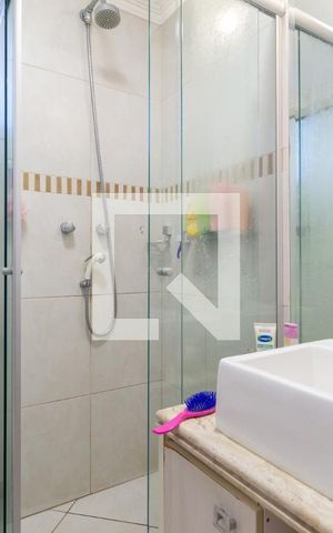 Apartamento à venda com 70m², 3 quartos e 2 vagasBanheiro da suíte