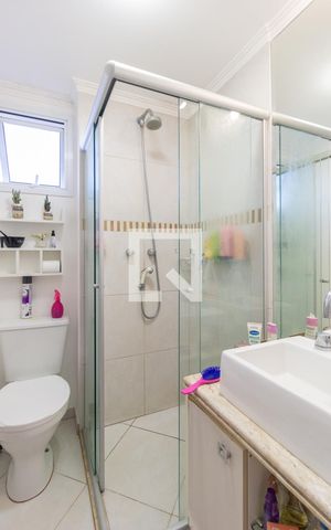 Apartamento à venda com 70m², 3 quartos e 2 vagasBanheiro da suíte