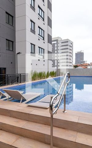 Apartamento à venda com 36m², 2 quartos e sem vagaÁrea comum - Piscina