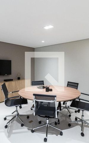 Apartamento à venda com 36m², 2 quartos e sem vagaÁrea comum
