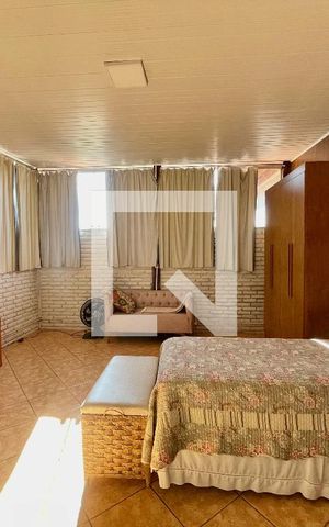 Casa à venda com 300m², 5 quartos e 4 vagas Casa à venda com 300m², 5 quartos e 4 vagasQuarto 3