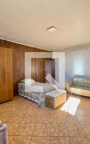 Casa à venda com 300m², 5 quartos e 4 vagas Casa à venda com 300m², 5 quartos e 4 vagasQuarto 4