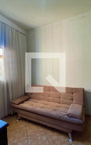 Casa à venda com 300m², 5 quartos e 4 vagas Casa à venda com 300m², 5 quartos e 4 vagasQuarto 2