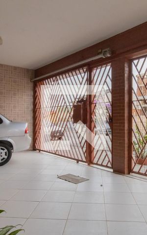 Casa para alugar com 80m², 4 quartos e 2 vagas Casa para alugar com 80m², 4 quartos e 2 vagasGaragem