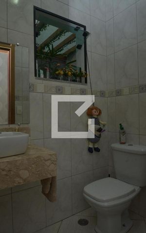 Casa à venda com 300m², 3 quartos e 4 vagasBanheiro 2