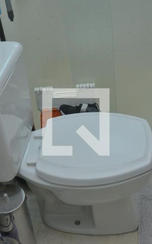 Casa à venda com 300m², 3 quartos e 4 vagasBanheiro da Suíte 1