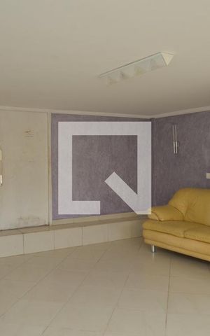 Casa à venda com 300m², 3 quartos e 4 vagasÁrea externa 