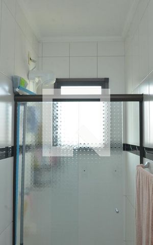 Casa à venda com 300m², 3 quartos e 4 vagasBanheiro da Suíte 1