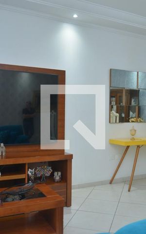 Casa à venda com 300m², 3 quartos e 4 vagasSala