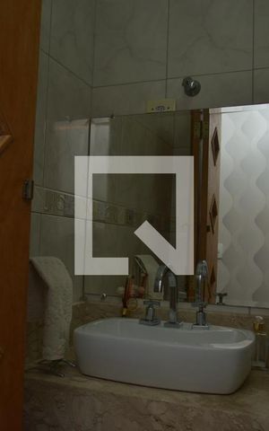Casa à venda com 300m², 3 quartos e 4 vagasBanheiro 2