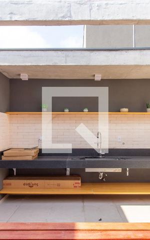 Apartamento à venda com 27m², 1 quarto e sem vaga Apartamento à venda com 27m², 1 quarto e sem vagaÁrea comum - Churrasqueira
