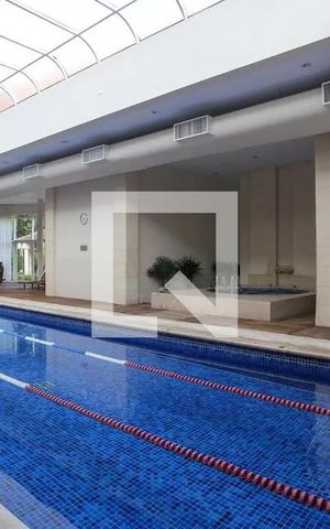 Apartamento à venda com 134m², 3 quartos e 2 vagas Apartamento à venda com 134m², 3 quartos e 2 vagasÁrea comum - Piscina