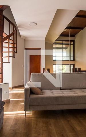 Casa de condomínio à venda com 435m², 4 quartos e 2 vagas Casa de condomínio à venda com 435m², 4 quartos e 2 vagassala 3