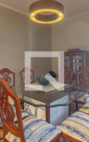 Casa à venda com 325m², 3 quartos e 4 vagas Casa à venda com 325m², 3 quartos e 4 vagassala de jantar