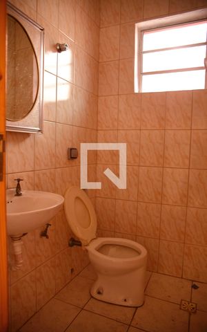 Casa à venda com 280m², 3 quartos e 2 vagasBanheiro de Serviço/ Edícula