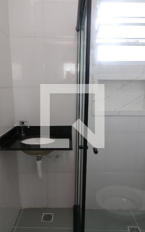 Apartamento para alugar com 46m², 2 quartos e sem vagaBanheiro