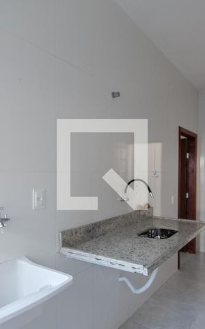 Studio para alugar com 40m², 1 quarto e sem vaga Studio para alugar com 40m², 1 quarto e sem vagaCozinha e Área de Serviço