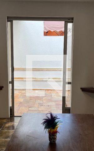 Casa para alugar com 430m², 5 quartos e 3 vagasEscritório