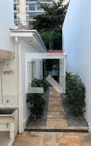 Casa para alugar com 430m², 5 quartos e 3 vagasÁrea Externa