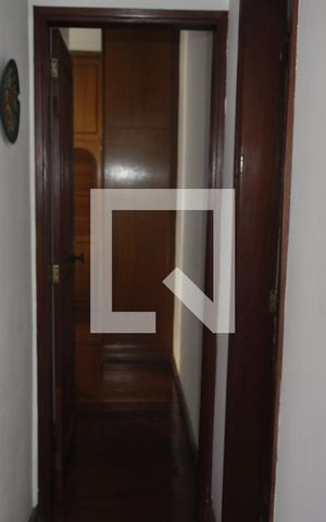 Apartamento à venda com 75m², 2 quartos e 1 vagaCorredor