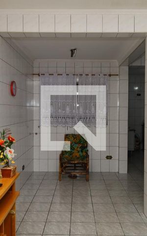 Casa à venda com 94m², 2 quartos e 2 vagasSala