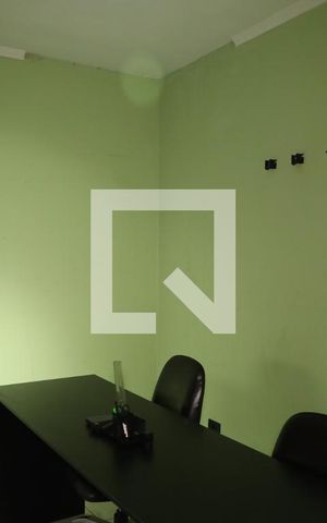 Casa à venda com 94m², 2 quartos e 2 vagasEscritório