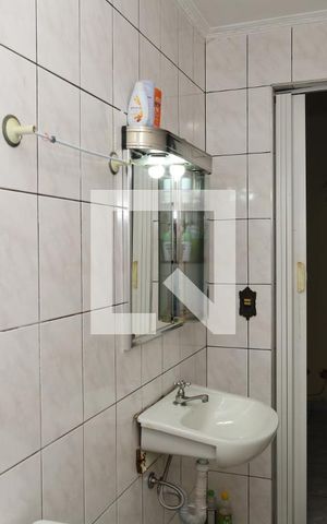 Casa à venda com 94m², 2 quartos e 2 vagas Banheiro 3