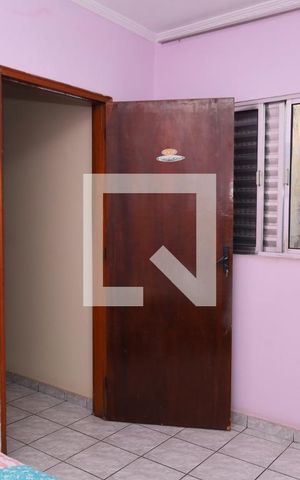 Casa à venda com 94m², 2 quartos e 2 vagasQuarto 1