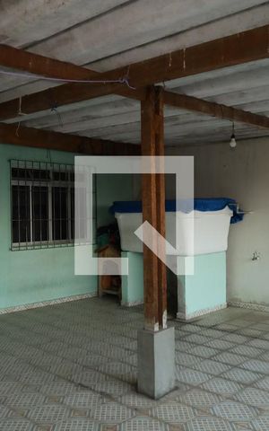 Casa à venda com 94m², 2 quartos e 2 vagasVaranda
