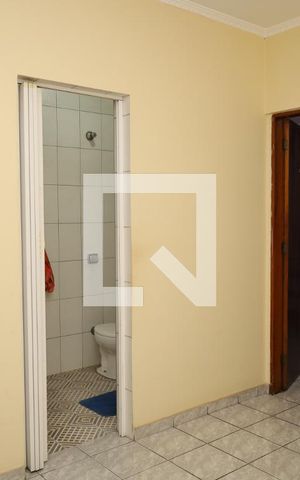Casa à venda com 94m², 2 quartos e 2 vagasSala 2