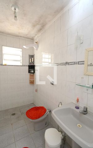 Casa à venda com 300m², 5 quartos e 2 vagasBanheiro da Suíte